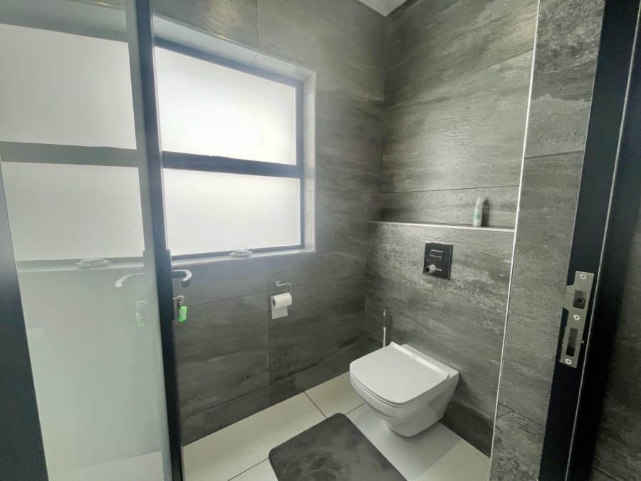 5 Bedroom Property for Sale in Cashan North West